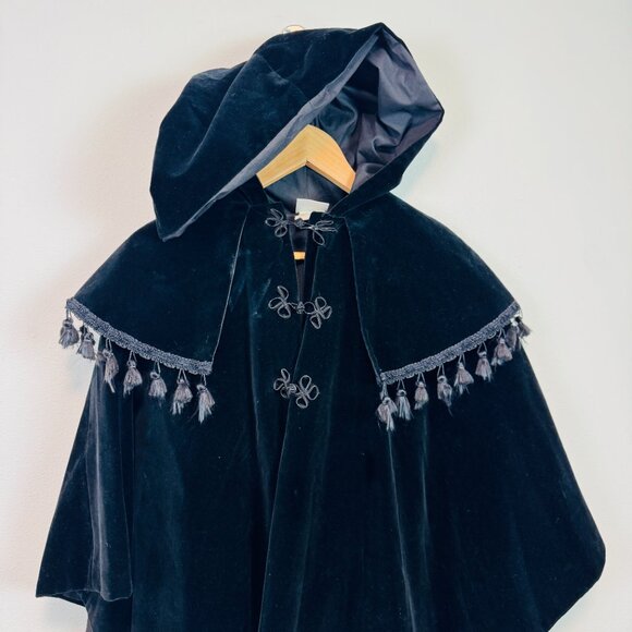 VTG Daisy Kingdom 80s 90s Black Velvet Cloak Cape Hood One Size Whimsigoth - Picture 2 of 10